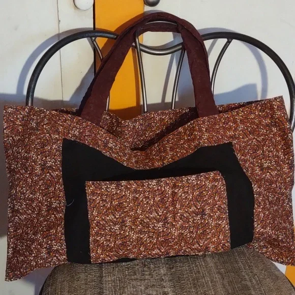 Hand stitched Feathered Floral Shoulder Bag - Picture 1 of 5